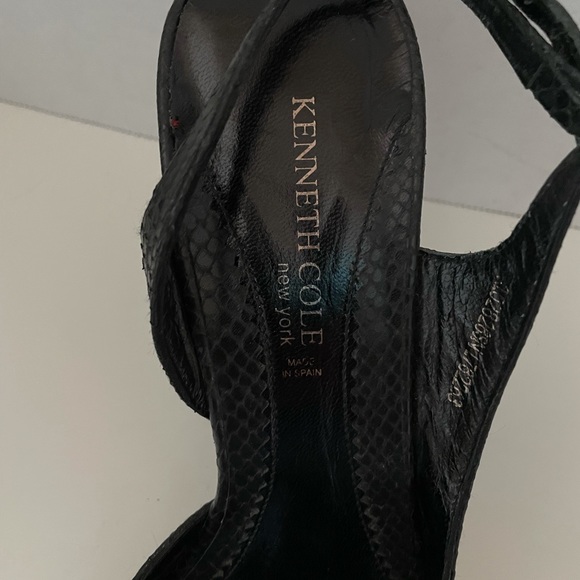 Kenneth Cole New York Black High Heels, Open Toe, Leather, Spain, Size 7.5. - Picture 5 of 7